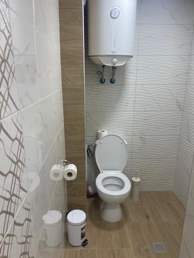 Teddy Apartment เวลีคอเทอร์โนโว ภายนอก รูปภาพ