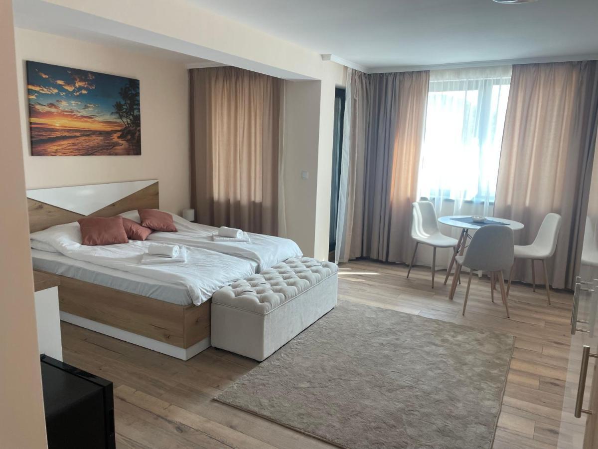 Teddy Apartment เวลีคอเทอร์โนโว ภายนอก รูปภาพ